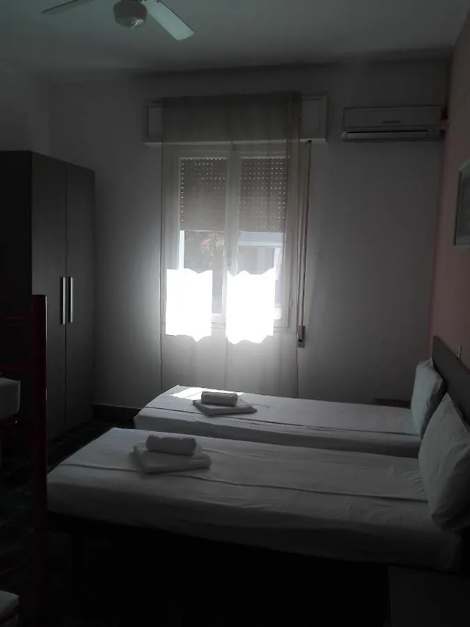 רימיני Hotel Villa Lorena